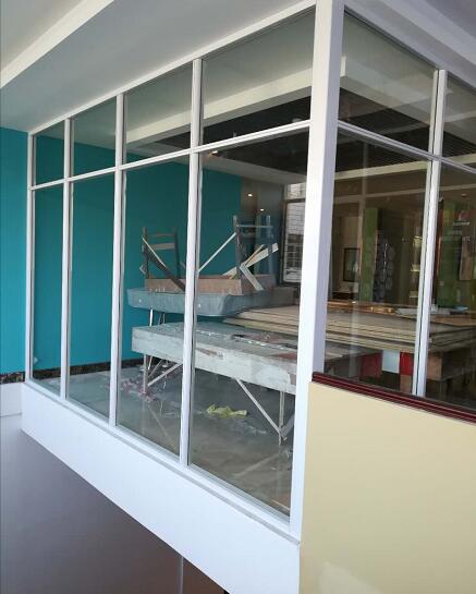 ���̰���